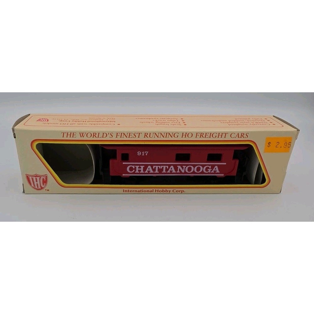 IHC 917 Chattanooga TN Caboose HO Scale Model Train Car Red Plastic